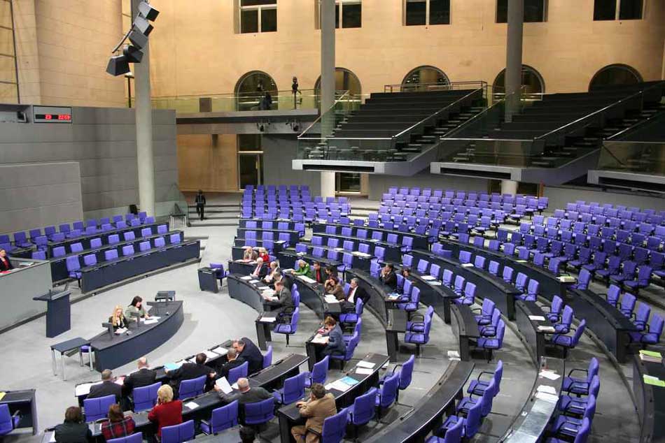Empty Rooms - Leerer Bundestag, Foto Bjorn Kiezmann via Die-BPE.DE