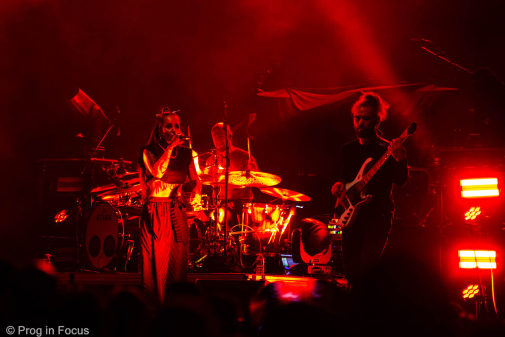 Jinjer, 06.11.24, Esch-Uelzecht (LU), Rockhal Box