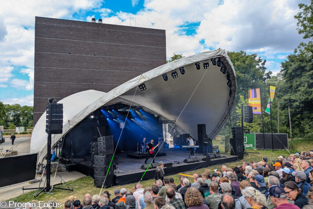 Lux Terminus, Midsummer Prog Festival 2025, Tag 1, 23.05.25, Maastricht (NL), Richie Backfireplein