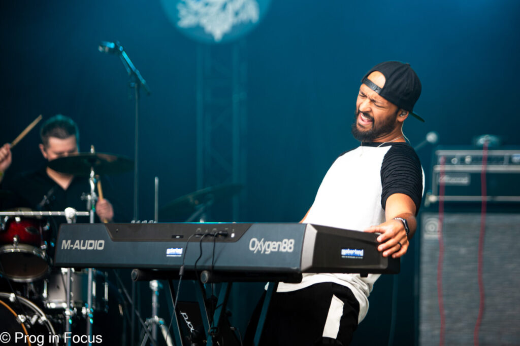 Lux Terminus, Midsummer Prog Festival 2025, Tag 1, 23.05.25, Maastricht (NL), Richie Backfireplein