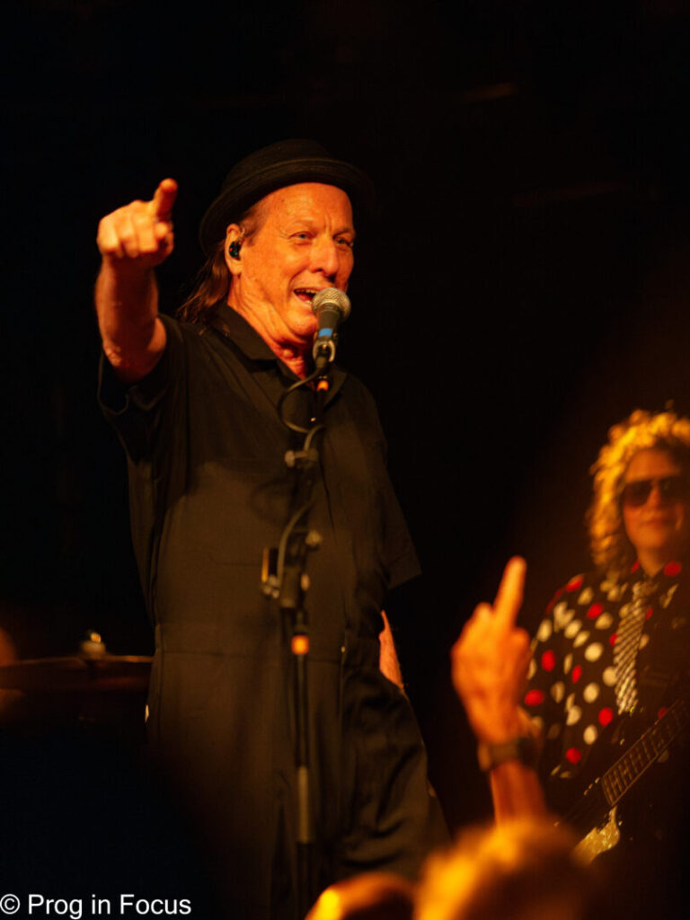 Jerry Harrison & Adrian Belew, 22.03.25, Lëtzebuerg (LU), Den Atelier