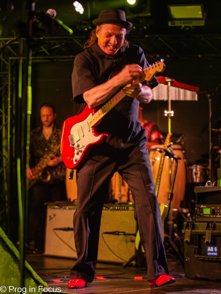 Jerry Harrison & Adrian Belew, 22.03.25, Lëtzebuerg (LU), Den Atelier