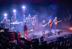 Steve Hackett - The Lamb Stands Up Live At The Royal Albert Hall (InsideOut Music/Sony Music, 11.07.2025)
