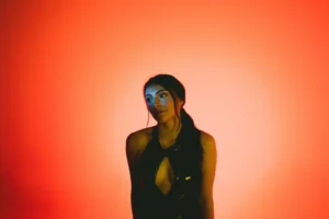 Maiah Wynne - Into The Waves (Kscope/Edel; 25.09.2026)